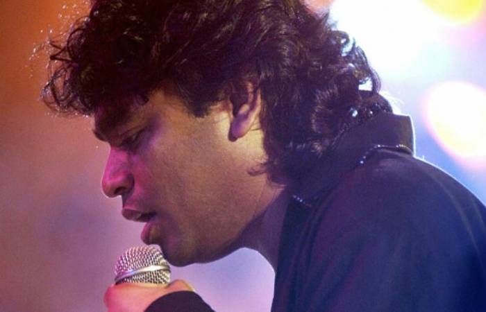 Let us now have a appearance on the assets he possesses Ar Rahman Net Worth