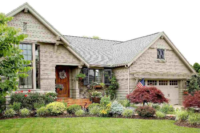 Why Keeping Your Yard Clean Is Good for More Than Just Curb Appeal